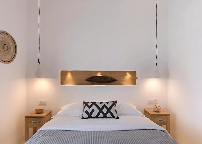 3 Elements By Stylish Appartement Oia